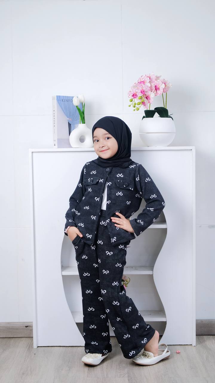 Lupita oneset 3-in-1