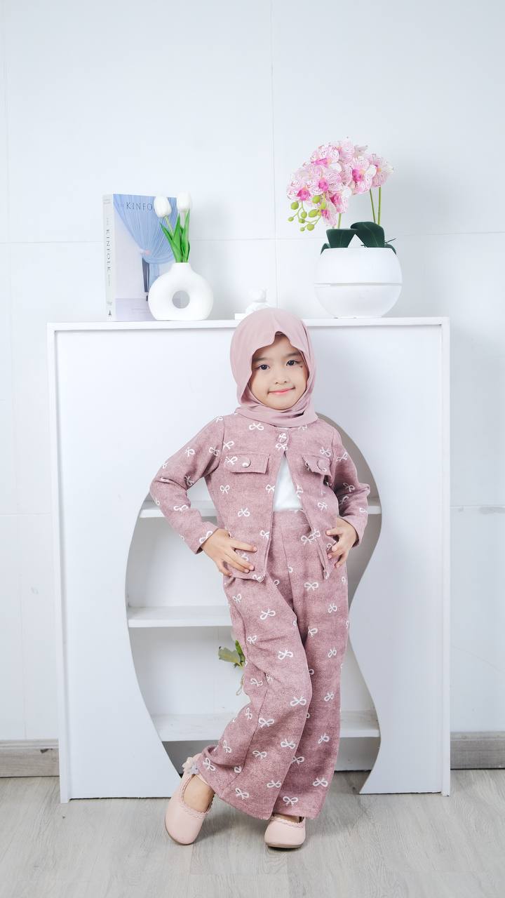Lupita oneset 3-in-1