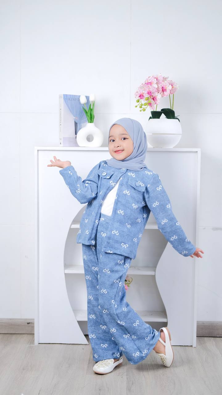 Lupita oneset 3-in-1