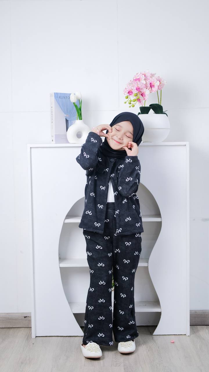 Lupita oneset 3-in-1