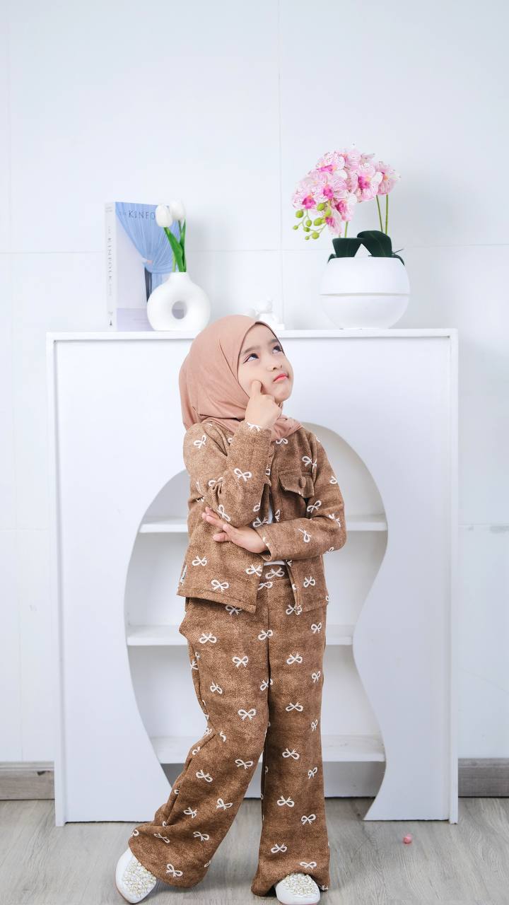 Lupita oneset 3-in-1