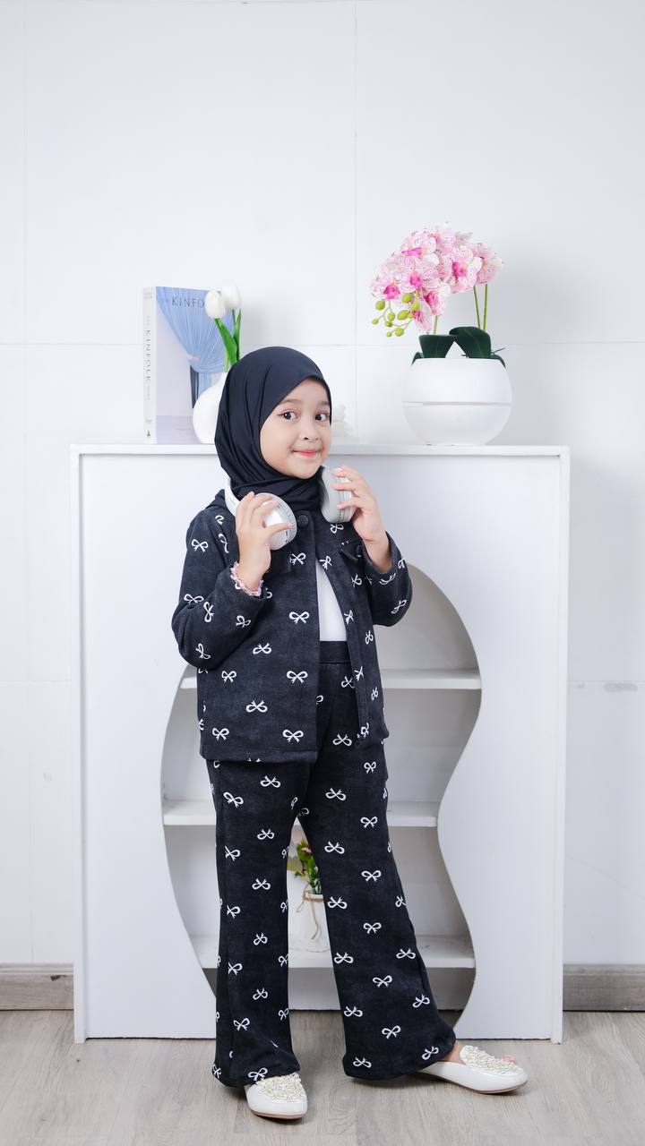 Lupita oneset 3-in-1