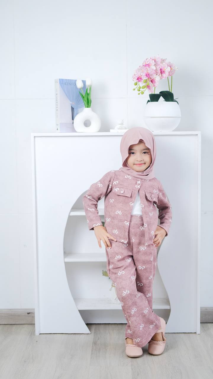 Lupita oneset 3-in-1
