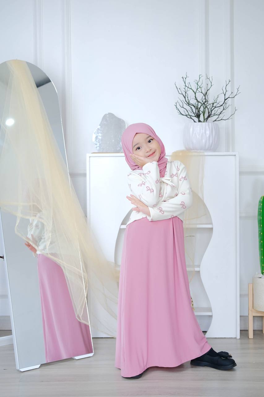 Gavya Cardy Dress set