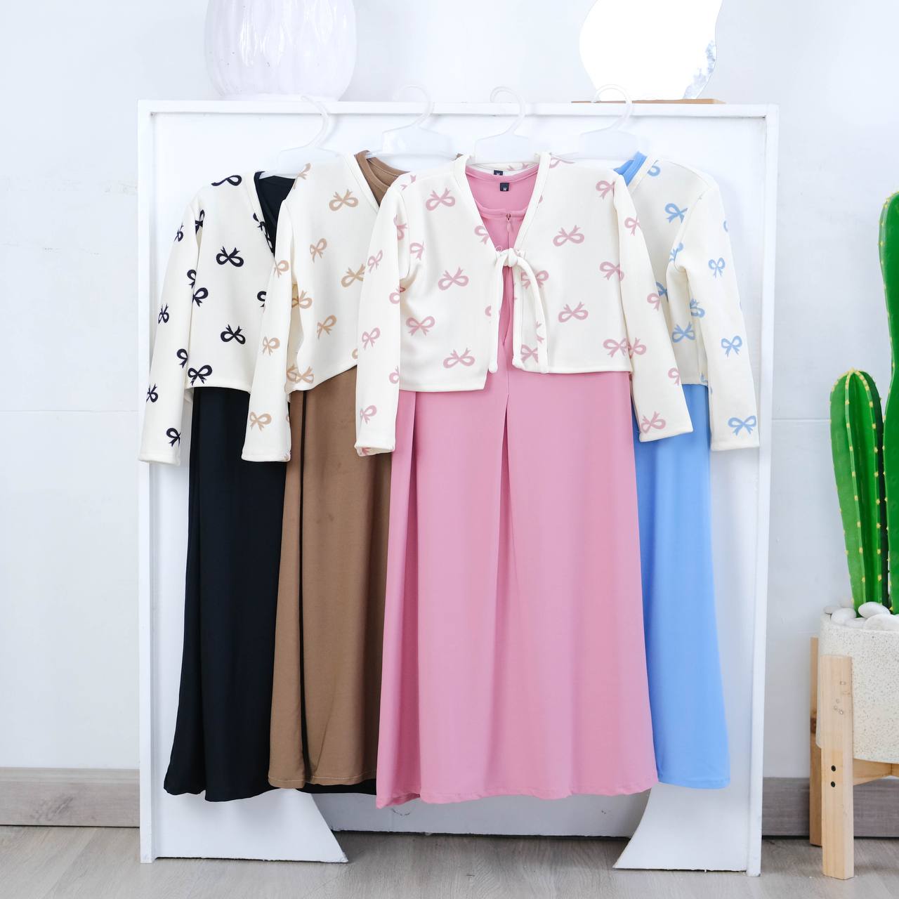 Gavya Cardy Dress set