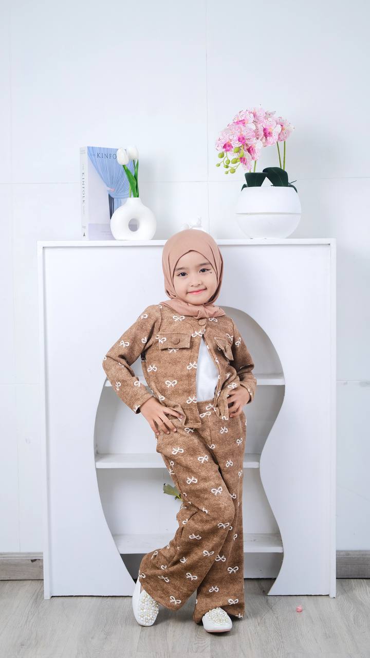 Lupita oneset 3-in-1