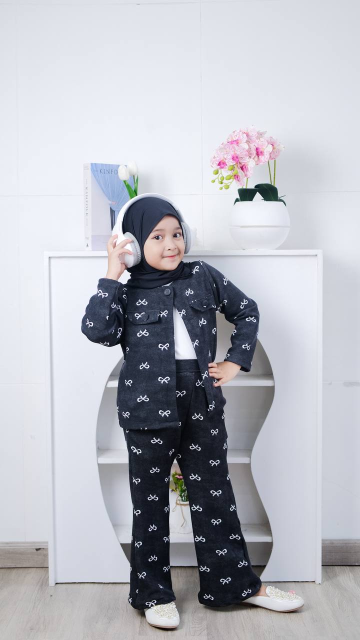 Lupita oneset 3-in-1