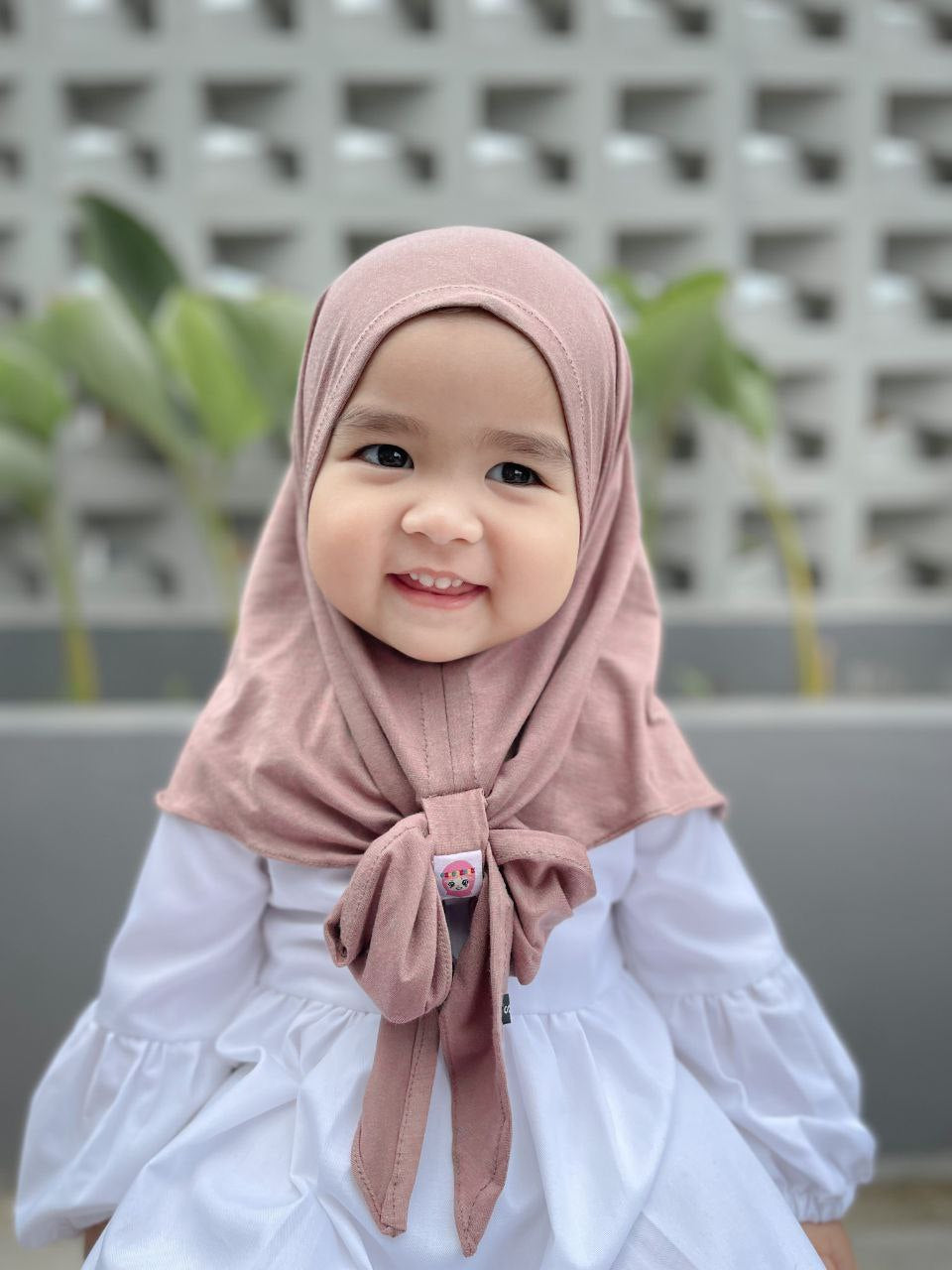 Shiena hijab