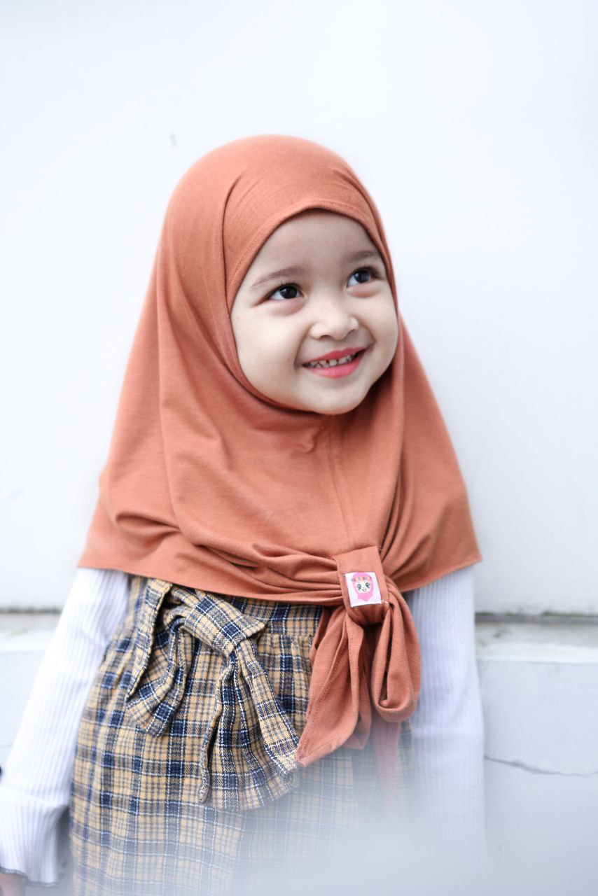 Shiena hijab