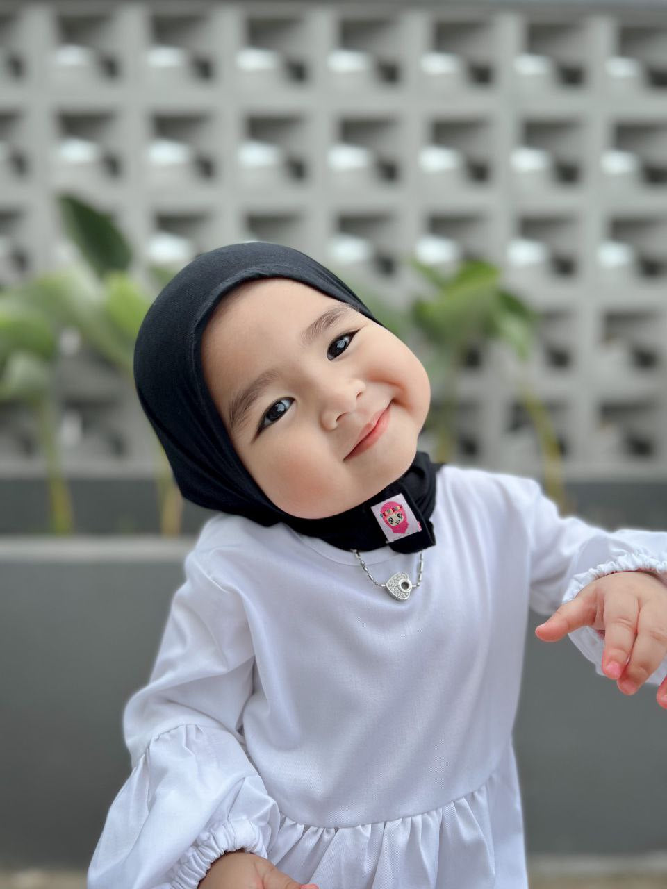 Shiena hijab